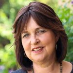 ציפורה אנגל מאמנת ריגשית לנשים וזוגות, בשילוב פרחי באך