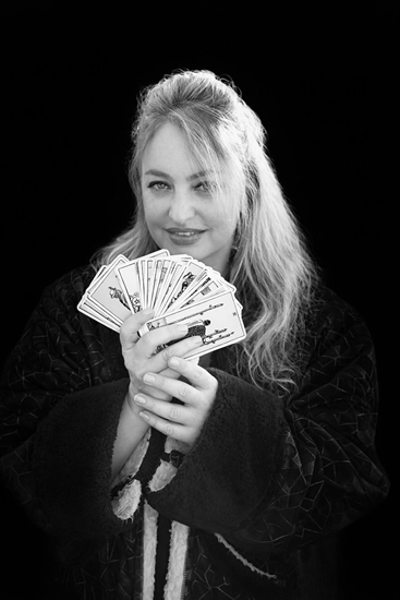 מיטל פאר - ייעוץ זוגי ופרטני בענייני מערכות יחסים, ייעוץ ופתיחה בקלפי טארוט ומפות נומרולוגיות בהרצליה ואונליין