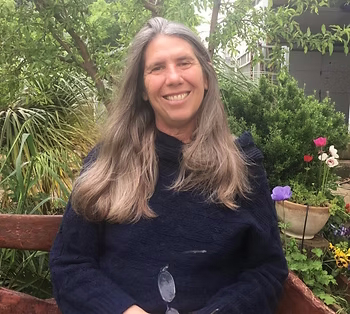 דלית הררי - רפואה סינית ורפלקסולוגיה בשמשית