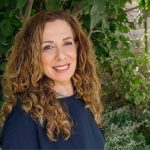 טל אלפנדרי - מטפלת רגשית ופסיכותרפיסטית בתל אביב