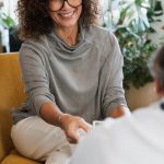 שרון בן אהרון - מאמנת רגשית ומטפלת בתטא הילינג בתל אביב ובאונליין