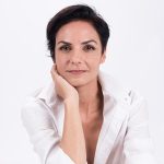 איבון אפרתי - מטפלת אנרגטית ומתקשרת במודיעין ואונליין