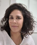 מיכל נוימן מטפלת באמנויות (M.A), מטפלת זוגית ומשפחתית